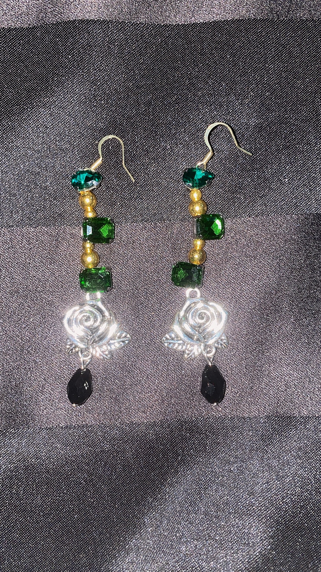 Emerald Rose Thorn Dangled Earrings